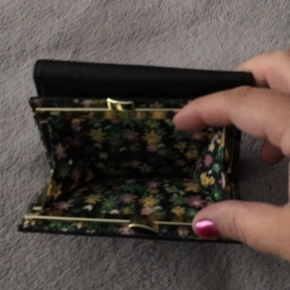 Wallet - Picture 5 of 5